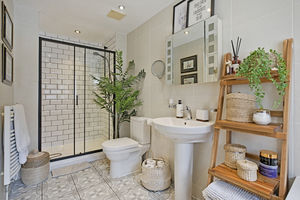 En-suite- click for photo gallery